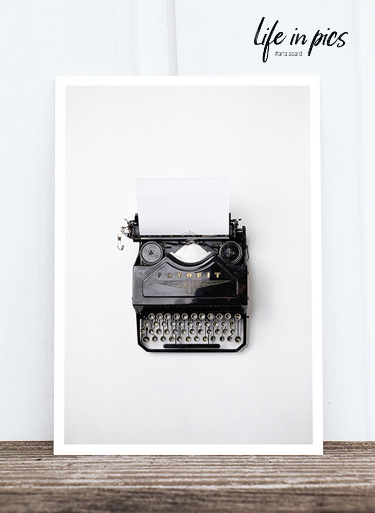 Bild 1 von Foto-Postkarte: Typewriter